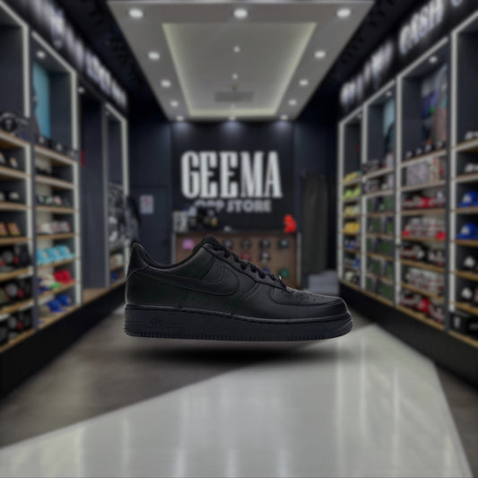 NIKE AIR FORCE 1 TRIPLE BLACK